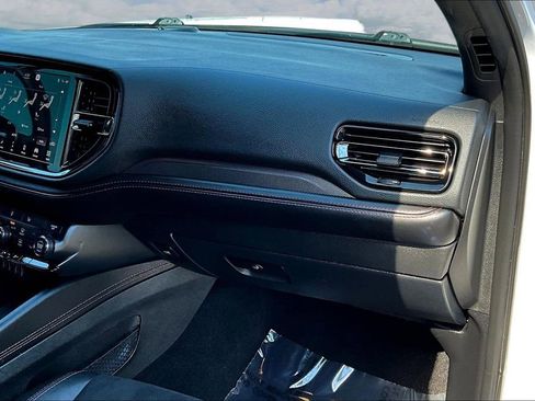 Used 2021 Dodge Durango R/T w/ Blacktop Package RWD image 25