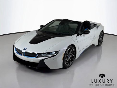 Used 2019 BMW i8 Roadster AWD/4WD image 4