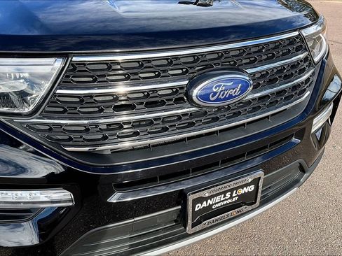 Used 2023 Ford Explorer XLT w/ Equipment Group 202A image 31