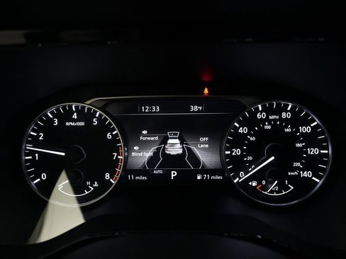 Certified 2025 Nissan Pathfinder SL image 2