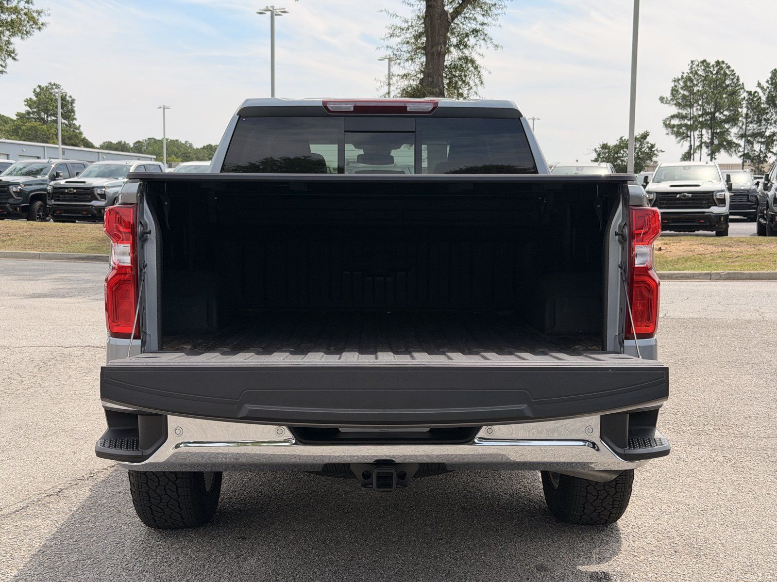 Used 2024 Chevrolet Silverado 1500 LTZ w/ LTZ Premium Package RWD image 31