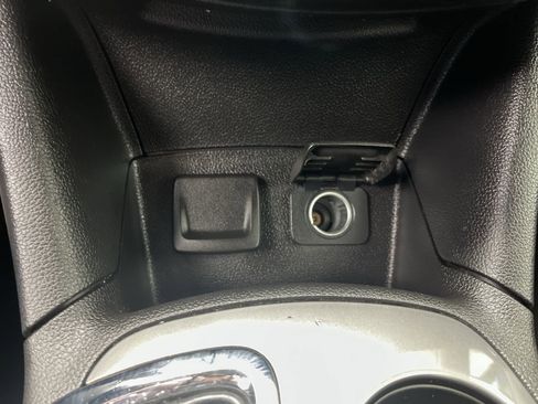 Used 2017 Chevrolet Cruze LT w/ Convenience Package image 22