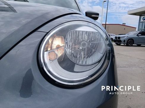 Used 2019 Volkswagen Beetle 2.0T SE FWD image 5
