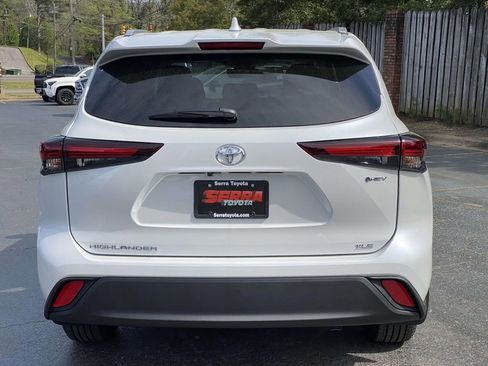 Used 2026 Toyota Highlander XLE AWD/4WD image 23