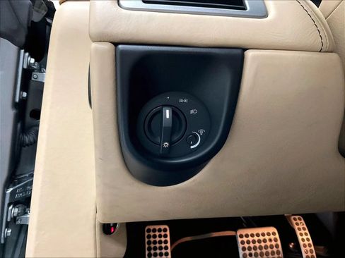 Used 2011 Aston Martin Rapide RWD image 25