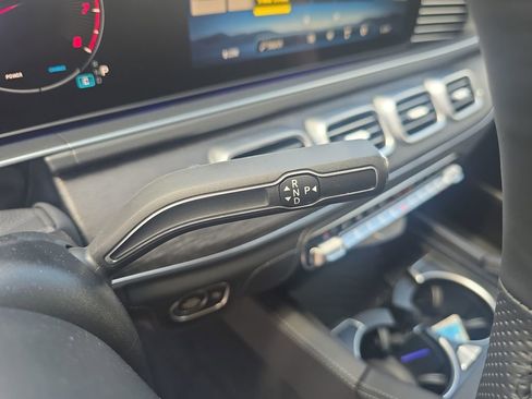 New 2026 Mercedes-Benz GLS 450 4MATIC image 24