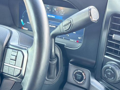 Used 2024 Ford F350 Platinum AWD/4WD image 19
