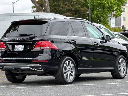 Used 2019 Mercedes-Benz GLE 400 4MATIC image 4