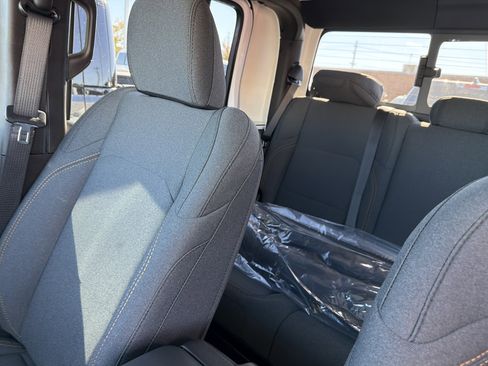 New 2026 Jeep Gladiator Sport AWD/4WD image 25