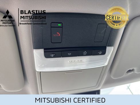 Used 2023 Mitsubishi Outlander 4WD Plug-In Hybrid image 28