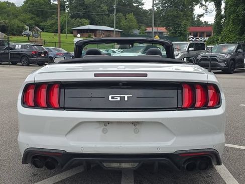 Used 2021 Ford Mustang GT Premium w/ Equipment Group 401A RWD image 4