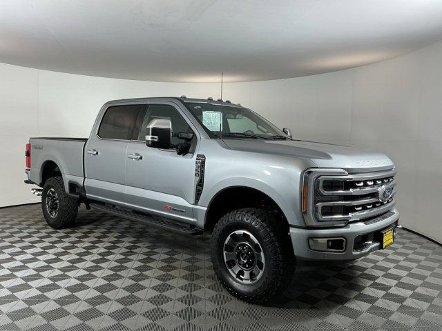 Used 2023 Ford F350 Platinum w/ Tremor Off-Road Package AWD/4WD image 3
