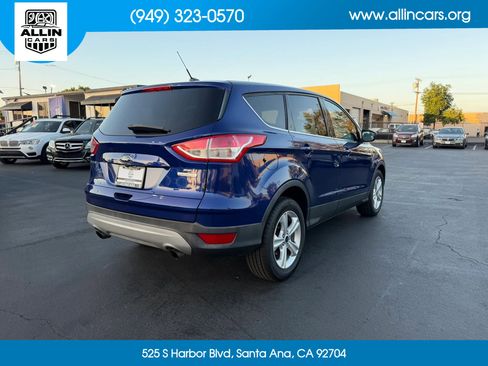 Used 2016 Ford Escape SE FWD image 4