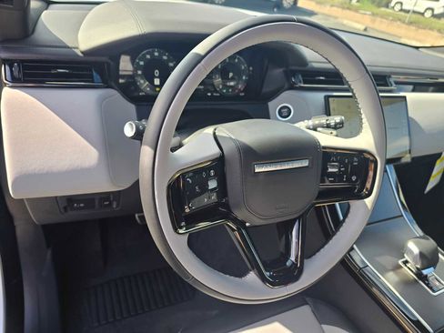 New 2026 Land Rover Range Rover Velar Dynamic SE image 26