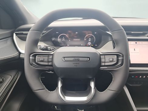 New 2026 Jeep Cherokee Laredo AWD/4WD image 18