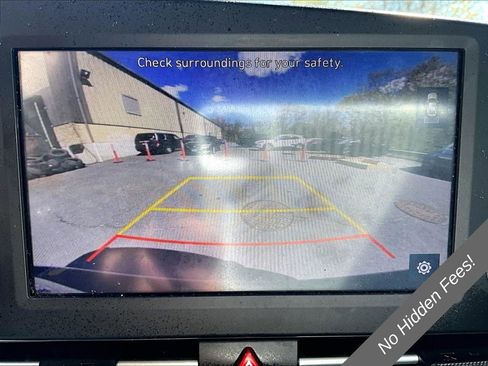 Used 2023 Hyundai Elantra SEL FWD image 18