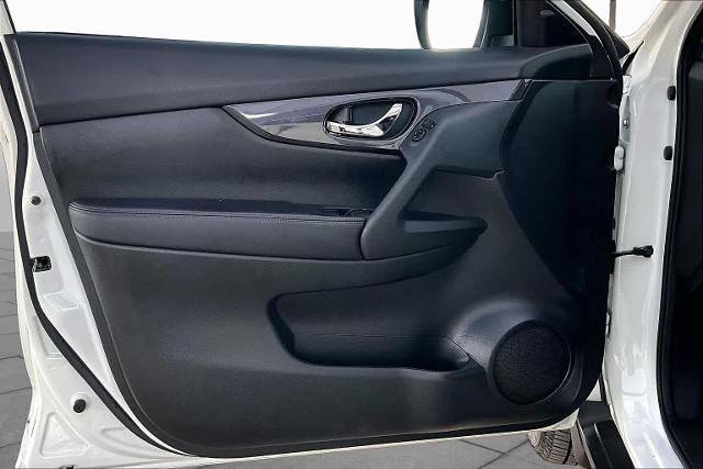 Certified 2020 Nissan Rogue SV FWD image 21