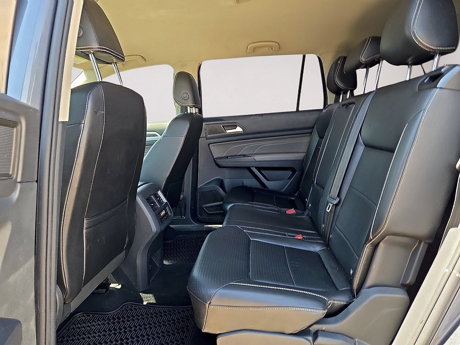 Used 2022 Volkswagen Atlas SE FWD image 13