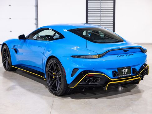 Used 2025 Aston Martin V8 Vantage Coupe image 7