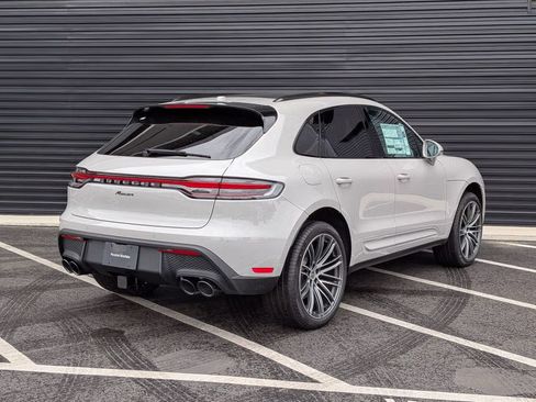 Certified 2026 Porsche Macan AWD/4WD image 7