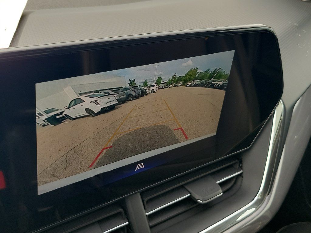 Used 2025 Chevrolet Trax ACTIV w/ Sunroof Package FWD image 25