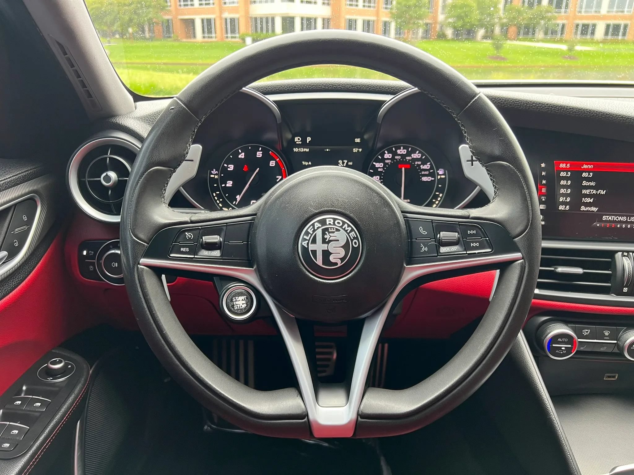 Used 2019 Alfa Romeo Giulia Ti Sport w/ Quick Order Package 22S Sport AWD/4WD image 20