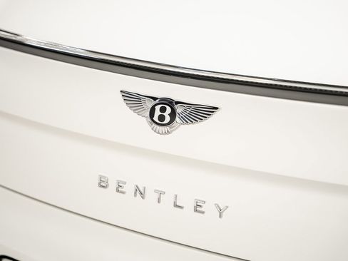 Used 2023 Bentley Flying Spur W12 image 22