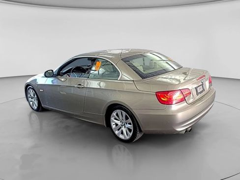 Used 2011 BMW 328i Convertible RWD image 2