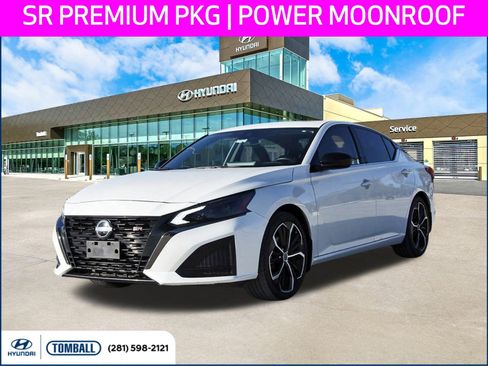 Used 2024 Nissan Altima 2.5 SR w/ SR Premium Package image 1