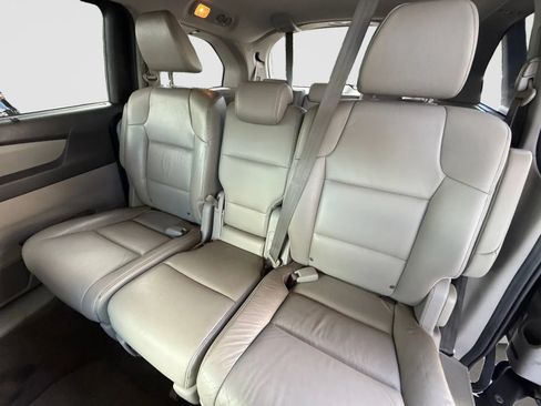 Used 2012 Honda Odyssey Touring Elite image 15