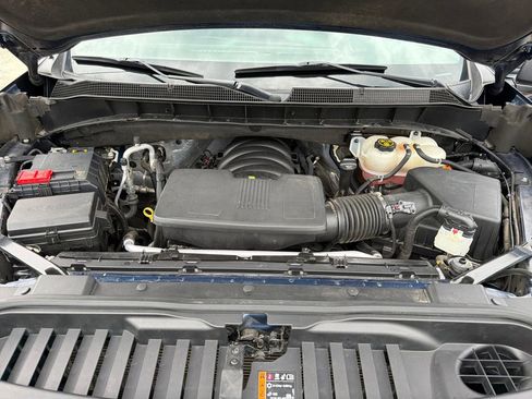 Used 2023 Chevrolet Silverado 1500 LT w/ Z71 Off-Road Package AWD/4WD image 24