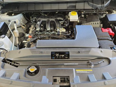Used 2025 Nissan Pathfinder SL FWD image 35