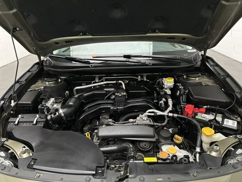 Used 2021 Subaru Outback Limited AWD/4WD image 46