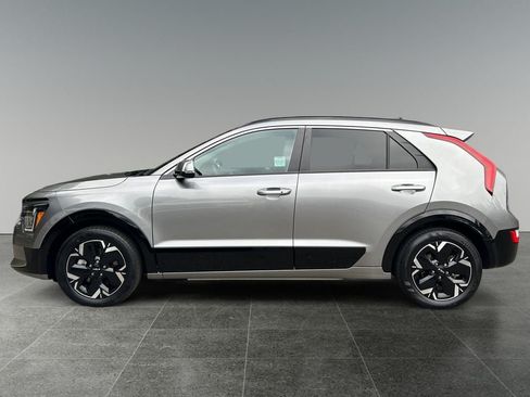 Used 2023 Kia Niro Wind FWD image 5