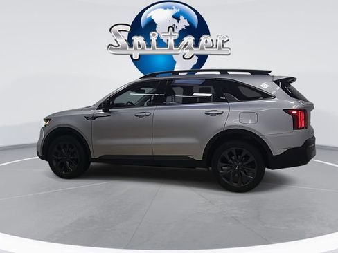 Used 2021 Kia Sorento SX Prestige image 3