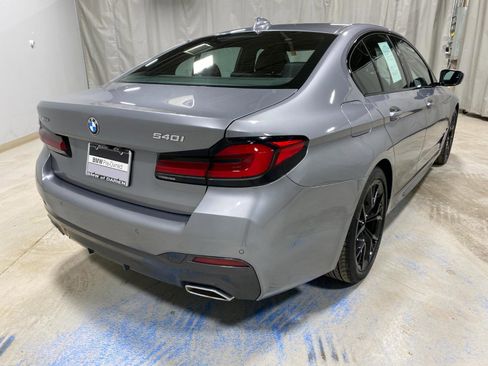 Used 2023 BMW 540i xDrive w/ M Sport Package image 7