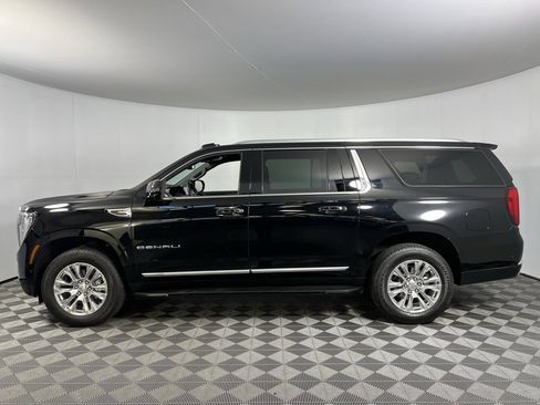 Used 2025 GMC Yukon XL Denali image 10