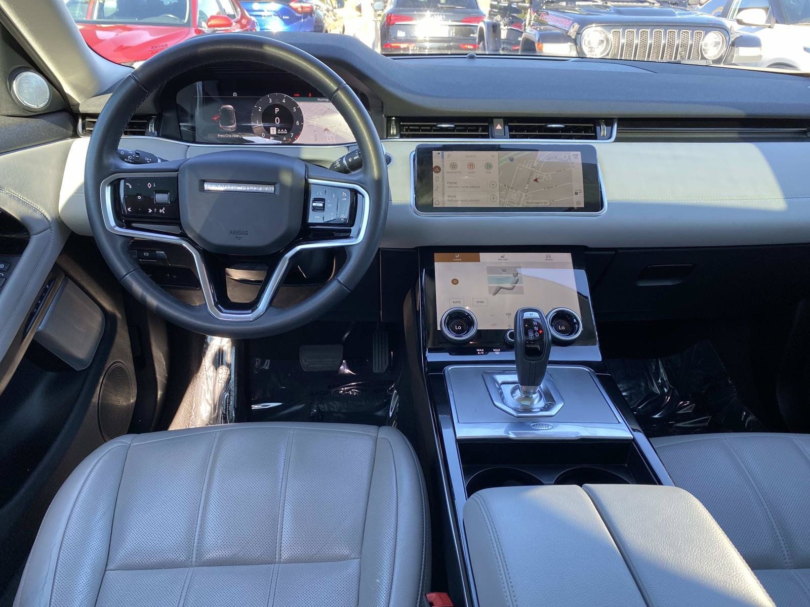 Used 2023 Land Rover Range Rover Evoque SE AWD/4WD image 10