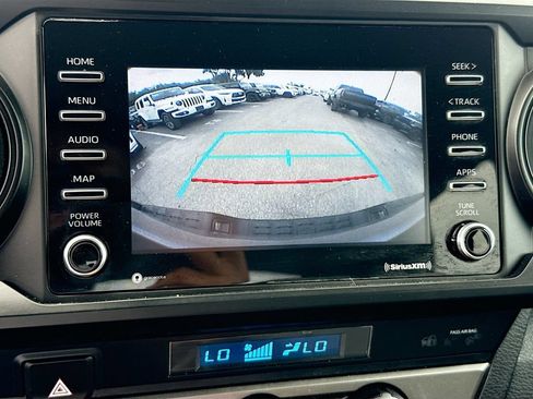 Used 2021 Toyota Tacoma SR AWD/4WD image 14
