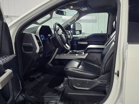 Used 2021 Ford F250 Lariat image 7