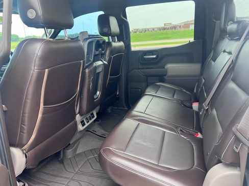 Used 2020 Chevrolet Silverado 1500 LT w/ All-Star Edition AWD/4WD image 17