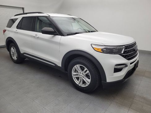 Used 2023 Ford Explorer XLT w/ Equipment Group 202A image 11