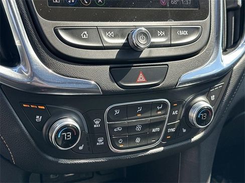 Used 2020 Chevrolet Equinox Premier image 40