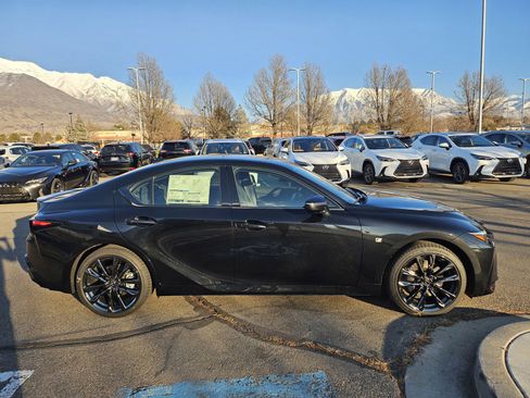 New 2025 Lexus IS 350 F Sport image 4