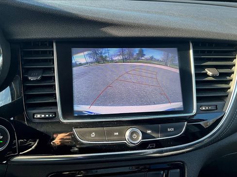 Used 2018 Buick Encore Preferred image 22