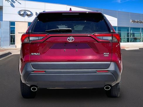Used 2025 Toyota RAV4 XLE AWD/4WD image 4