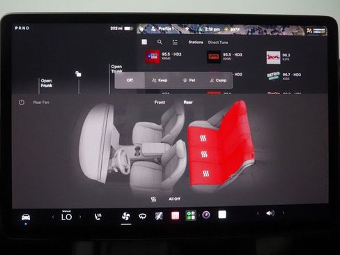 Used 2023 Tesla Model Y Long Range AWD/4WD image 35