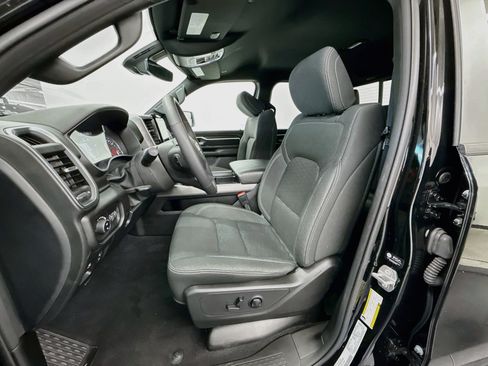 Used 2025 RAM 1500 Big Horn AWD/4WD image 13