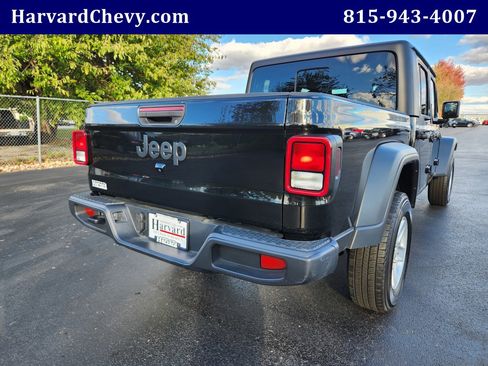 Used 2023 Jeep Gladiator Sport image 38