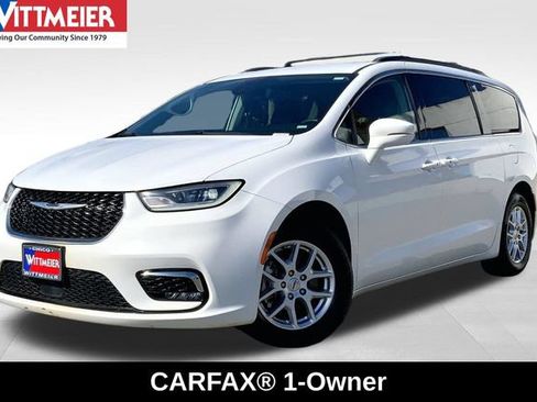 Used 2022 Chrysler Pacifica Touring-L FWD image 1